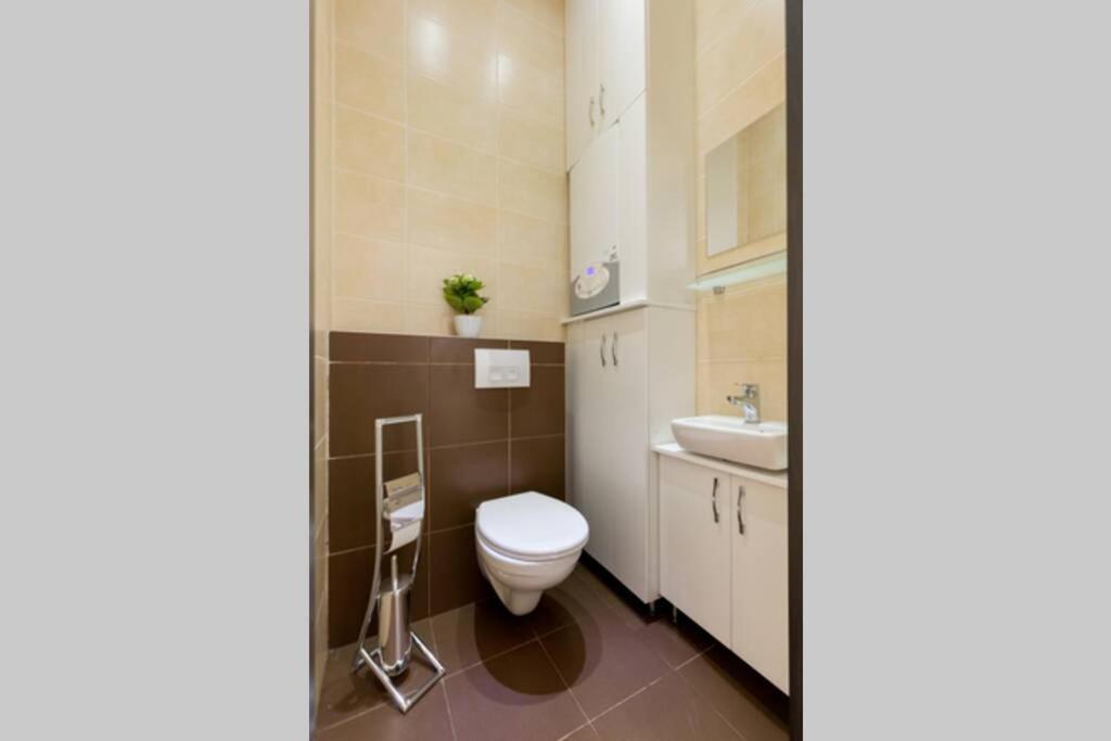 Lejlighed Eiffel Palace Luxury Dream 1